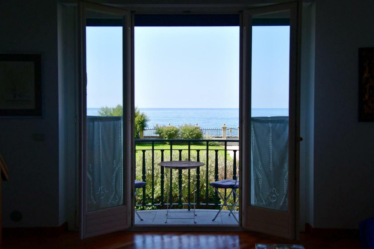 A.A.U.T Appartamento Villa Preli К'яварі Екстер'єр фото