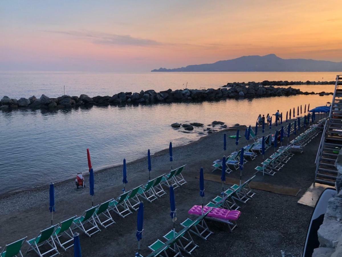 A.A.U.T Appartamento Villa Preli К'яварі Екстер'єр фото